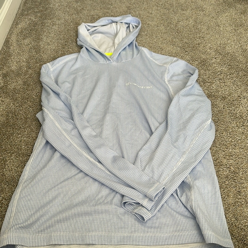 Vineyard vines hooded long sleeve